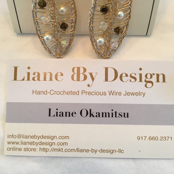 Gold Leaf shaped Earrings with pearls and crystals, Handmade - Picture 2 of 2